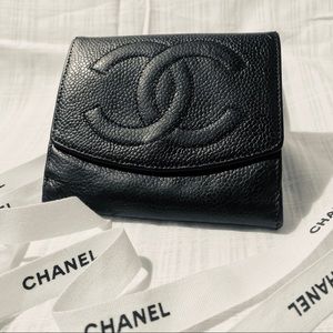 CHANEL WALET BLACK CAVIAR